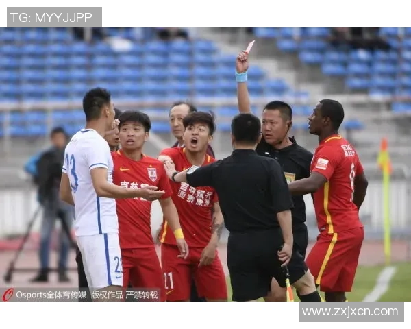 韩鹏与PKJ联赛名帅对决铜梁龙的奇葩表现引发热议